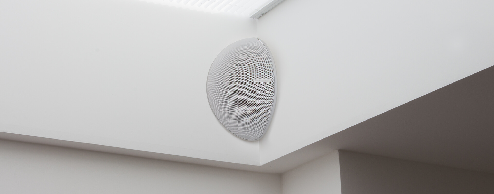 Monitor Audio V-CORNER Szene