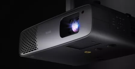 HDR projector W4000i with 4LED light source